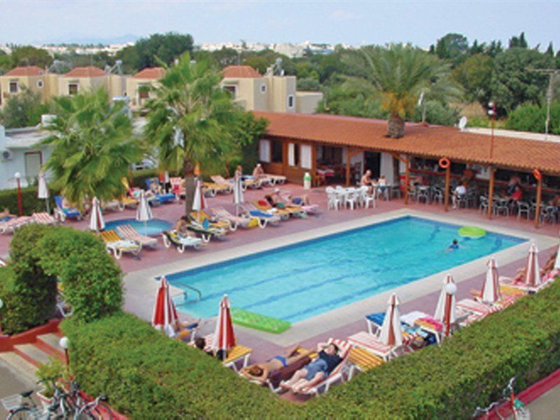 Sandys Studios Apartments And Log Villas Psalidi  Exteriér fotografie