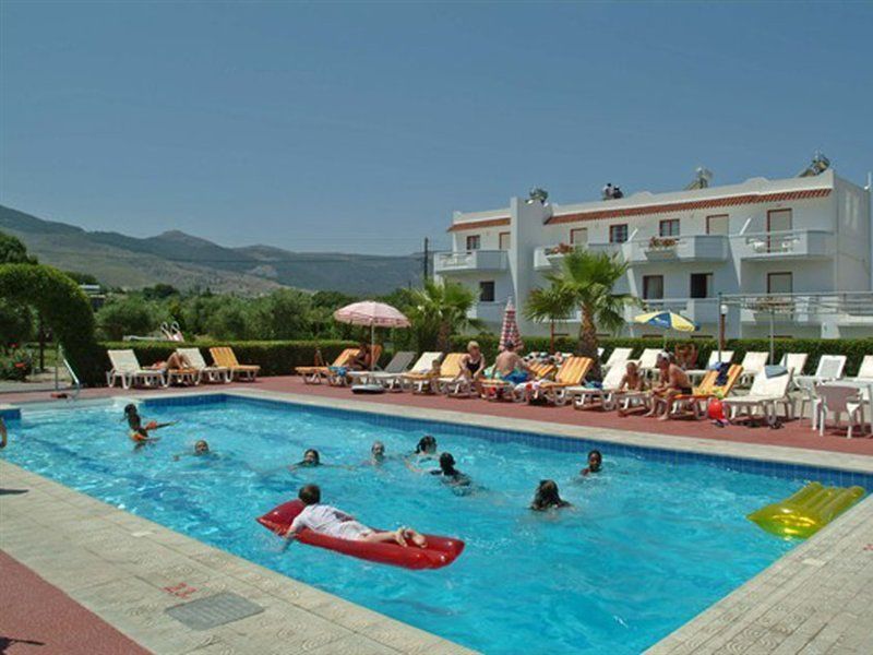 Sandys Studios Apartments And Log Villas Psalidi  Exteriér fotografie