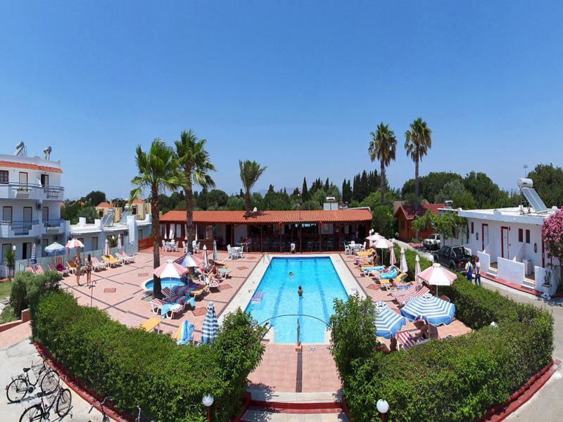 Sandys Studios Apartments And Log Villas Psalidi  Exteriér fotografie